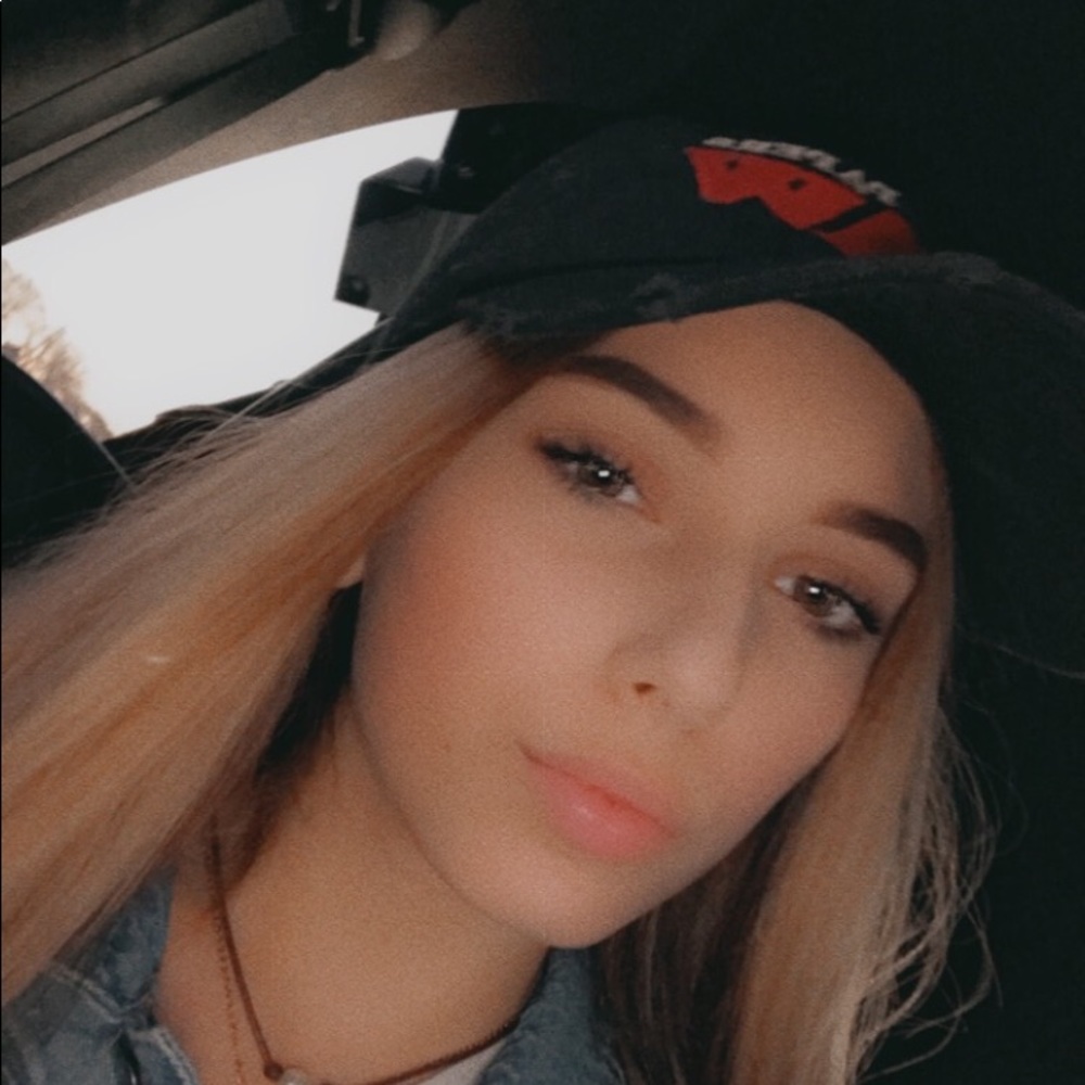 Meet your Posher, Devon